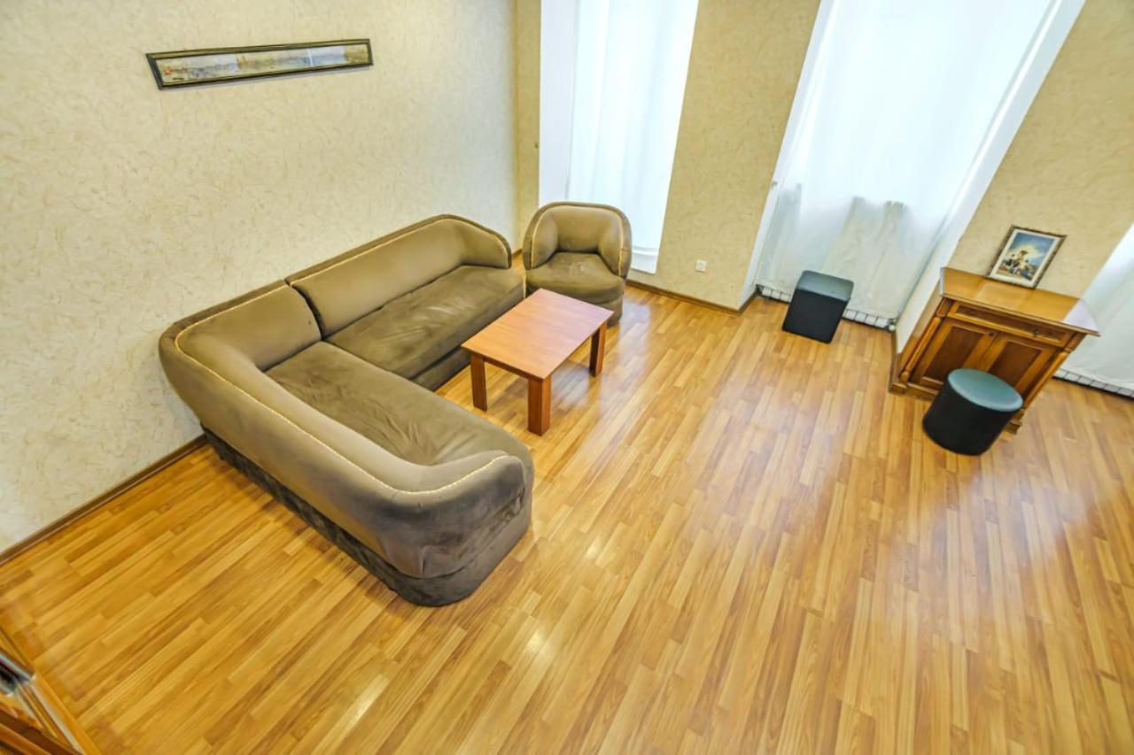 Nizami Street 2 Room Luxe House Баку Екстериор снимка